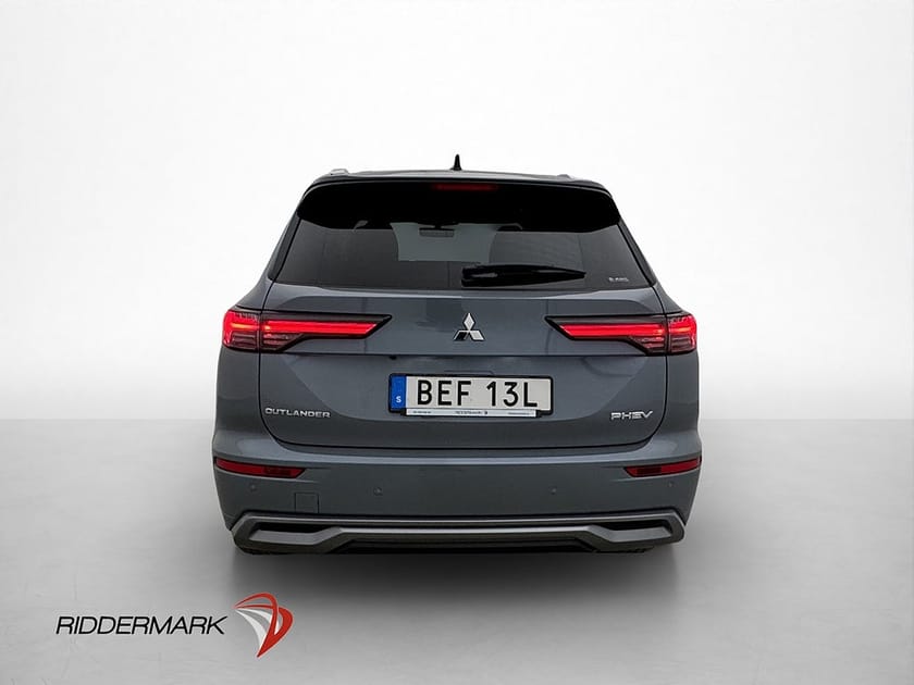 Bild 5 av Mitsubishi Outlander PHEV 4WD Instyle Pano Yamaha 360° HUD