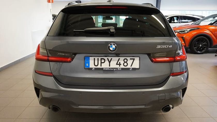 Bild 4 av BMW 330e Touring PLUG-IN M Sport AUTO/B-KAMERA/292HK*3,99%RÄNTA*