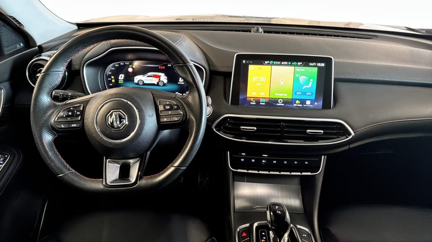 Bild 4 av MG EHS PHEV 258hk Luxury PANO Läder 360° CarPlay