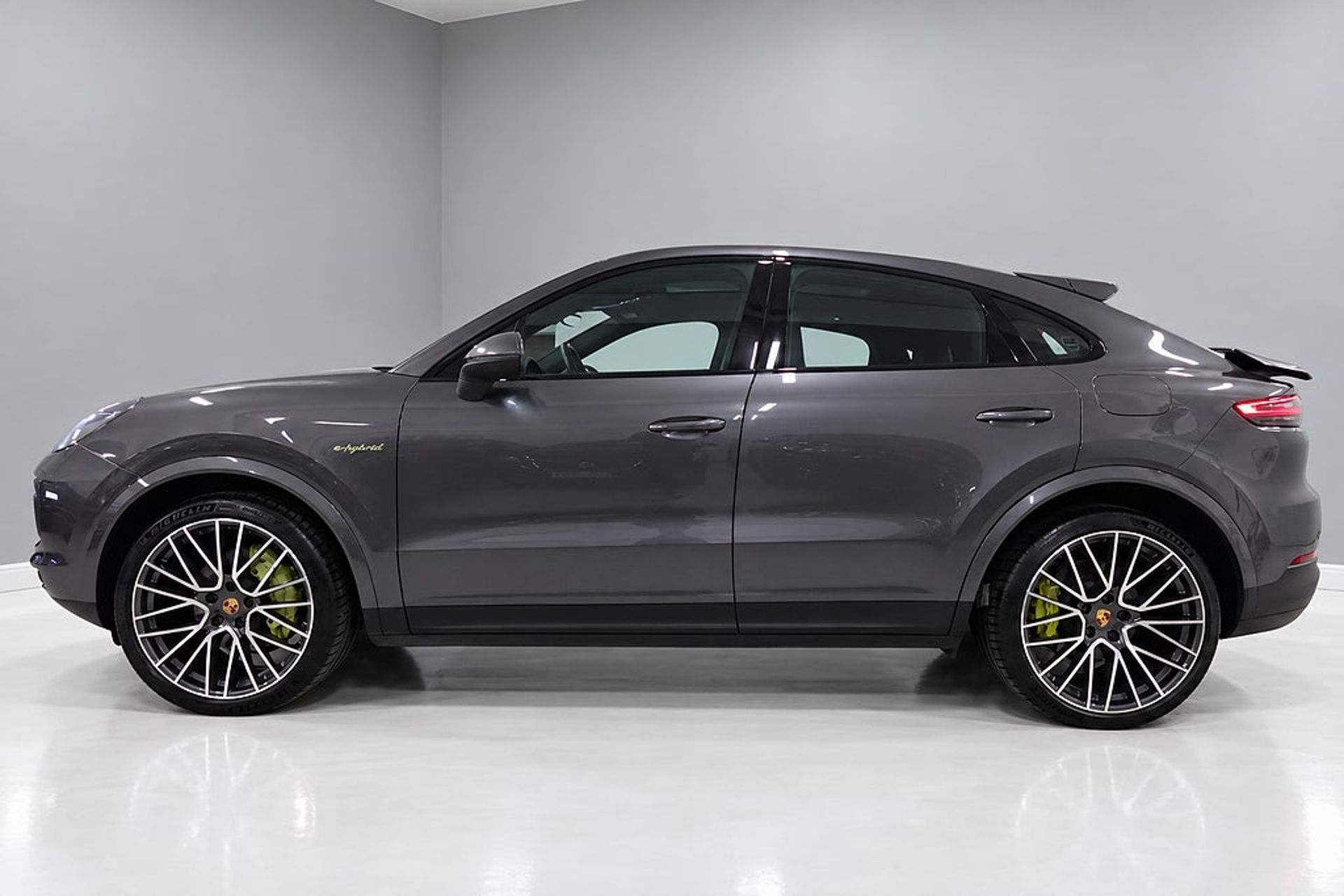 Porsche Cayenne E-Hybrid Coupé 2020, bild 3/10