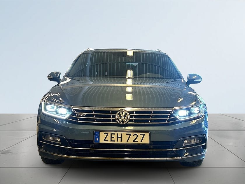 Bild 2 av Volkswagen Passat Sportscombi 2.0 4Motion GTR Sov-däck/Drag/Kamera/1 Ägar