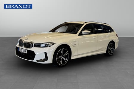 BMW 330e xDrive Touring M-Sport 292hk Business connected edition