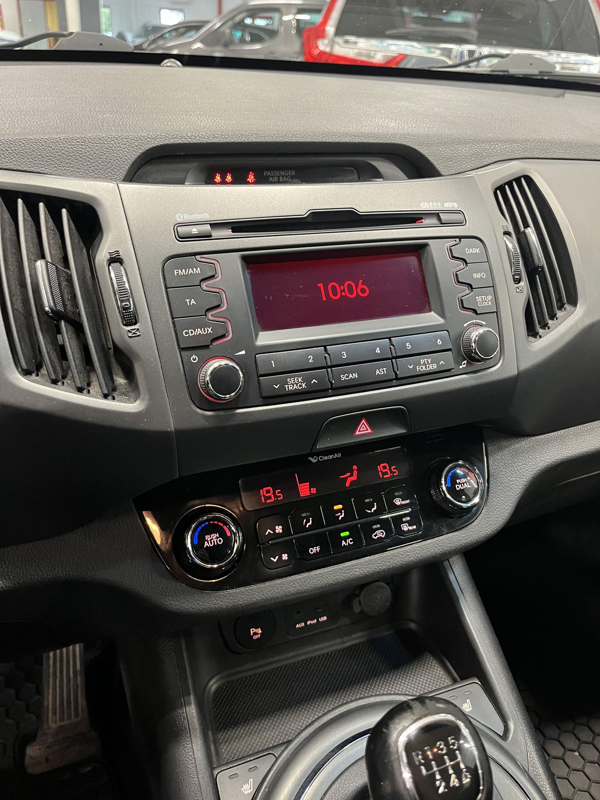 Kia Sportage 1.7 CRDi 2012, photo 7/8