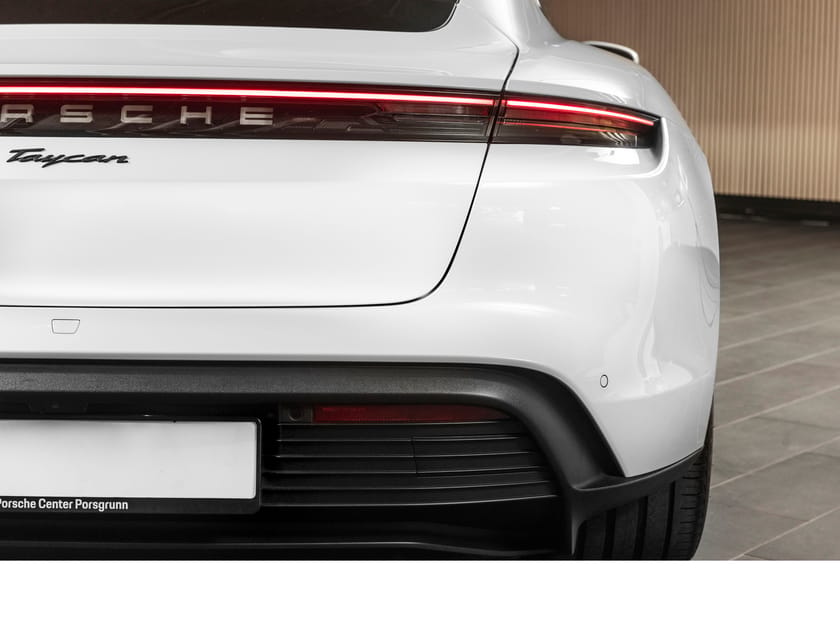Bilde 4 av Porsche Taycan Pano/Sport-chrono/BOSE/Passaskjerskjerm/ACC/+++
