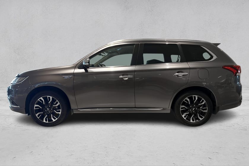 Bilde 2 av Mitsubishi Outlander PHEV Instyle+, Velholdt, Påkostet, Hengerfeste