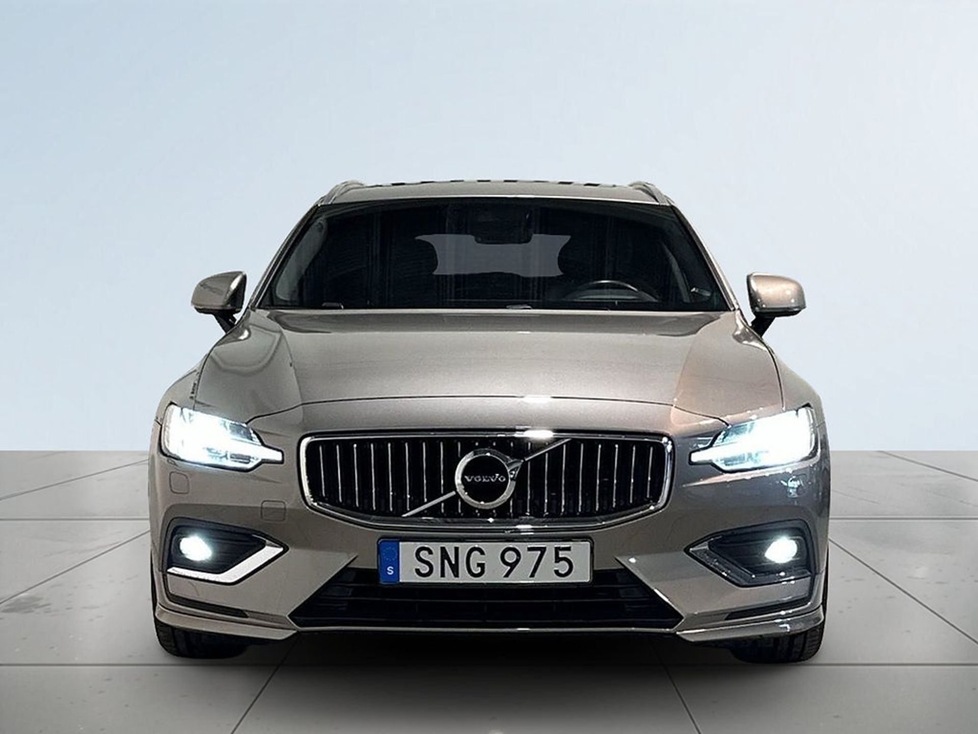Volvo V60 2019, kuva 2/10