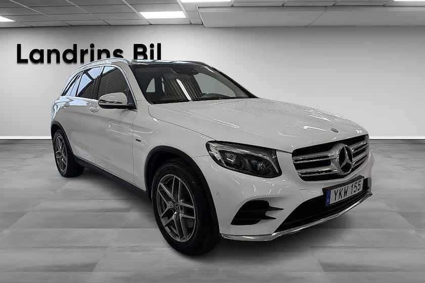 Bild 3 av Mercedes-Benz GLC 350 e 4MATIC SUV AMG Panorama Luftfjädring