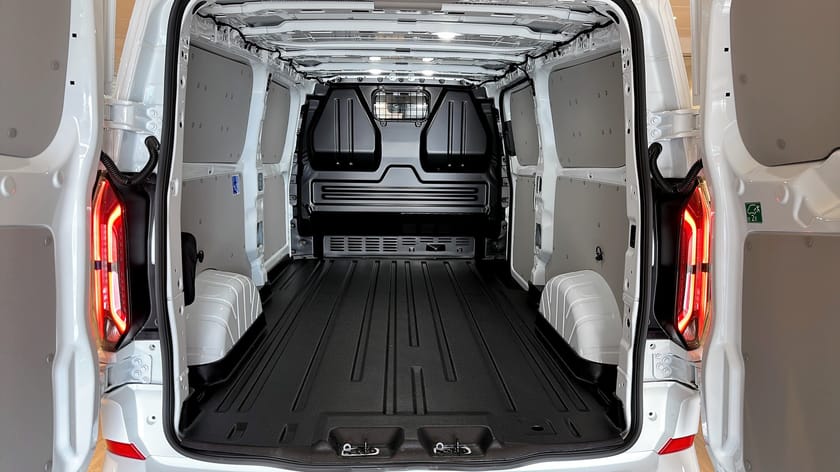 Bild 5 av Ford E-Transit Custom 340 AWD SPORT SKÅP 340L 218 A | Demo |