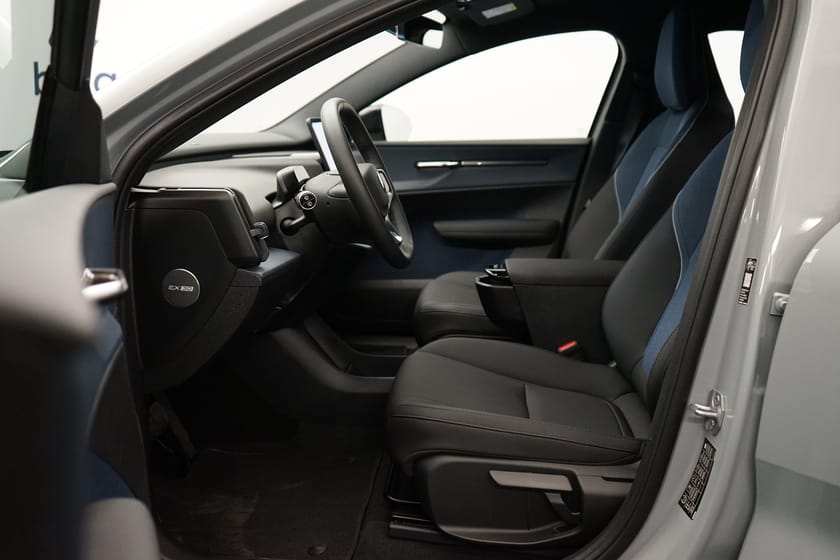 Bild 5 av Volvo EX30 Single Motor Extended Range Plus, HarmanKardon PremiumSound