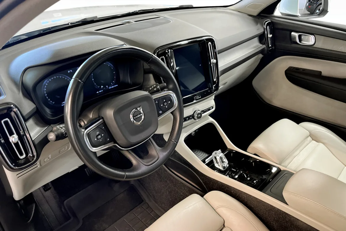 Volvo XC40