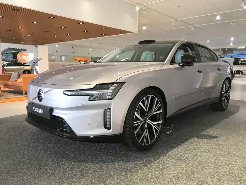 Bild 1 av Volvo ES90 Single Motor Extended Range Ultra