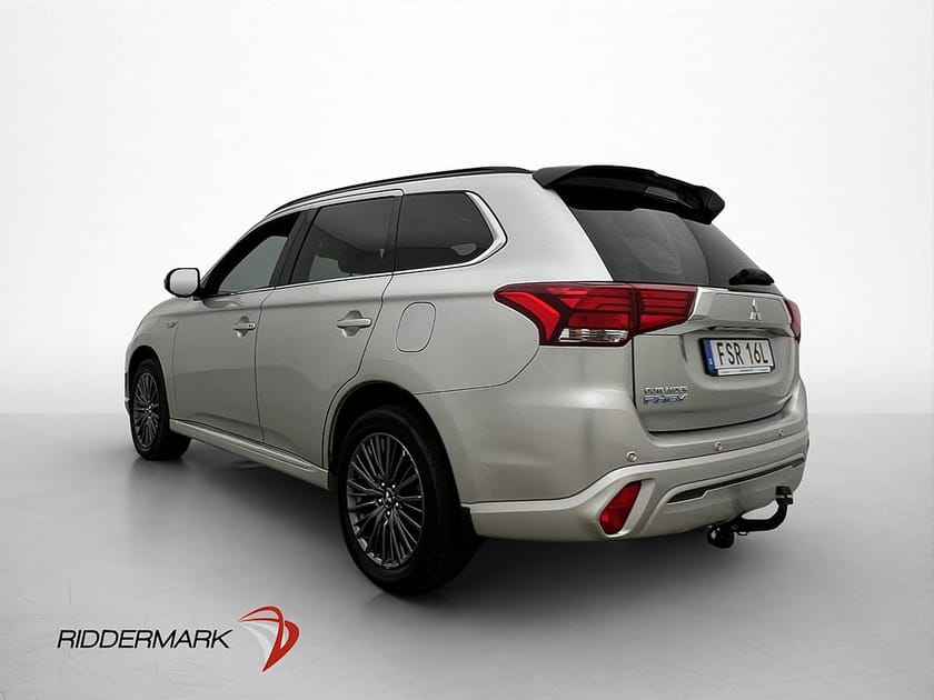 Bild 5 av Mitsubishi Outlander PHEV 224hk S-Edition Taklucka 360° Drag