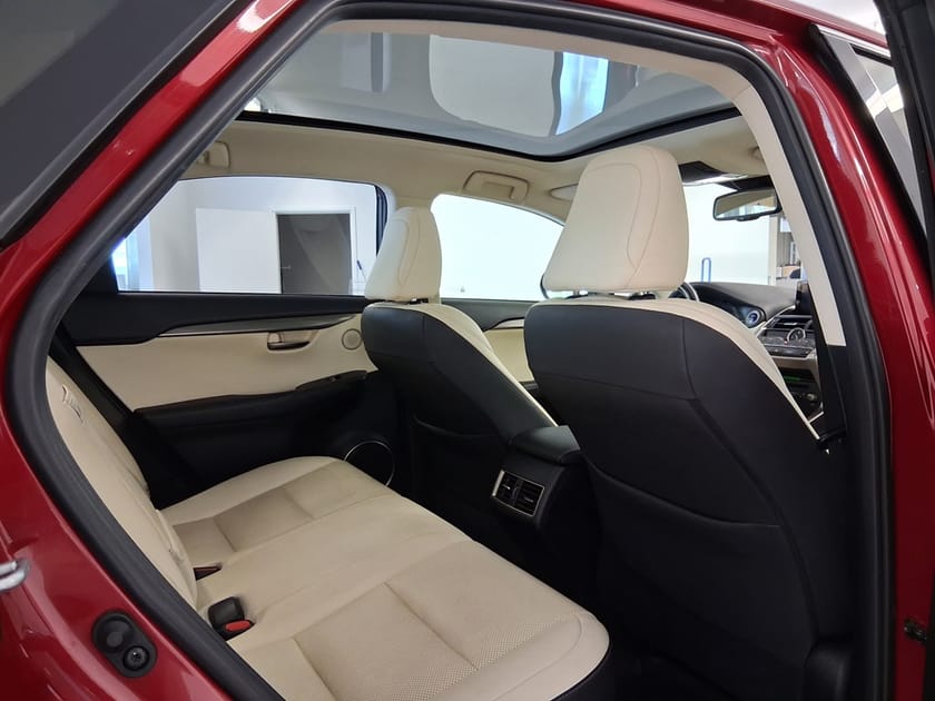 Bild 5 av Lexus NX 300h AWD 2.5 Executive 197hk