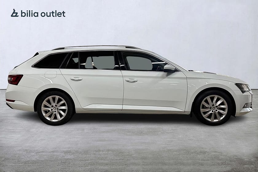 Bild 5 av Škoda Superb Kombi Skoda 2.0 TDI 4x4 DSG Style 190hk CANTON Carplay PDC