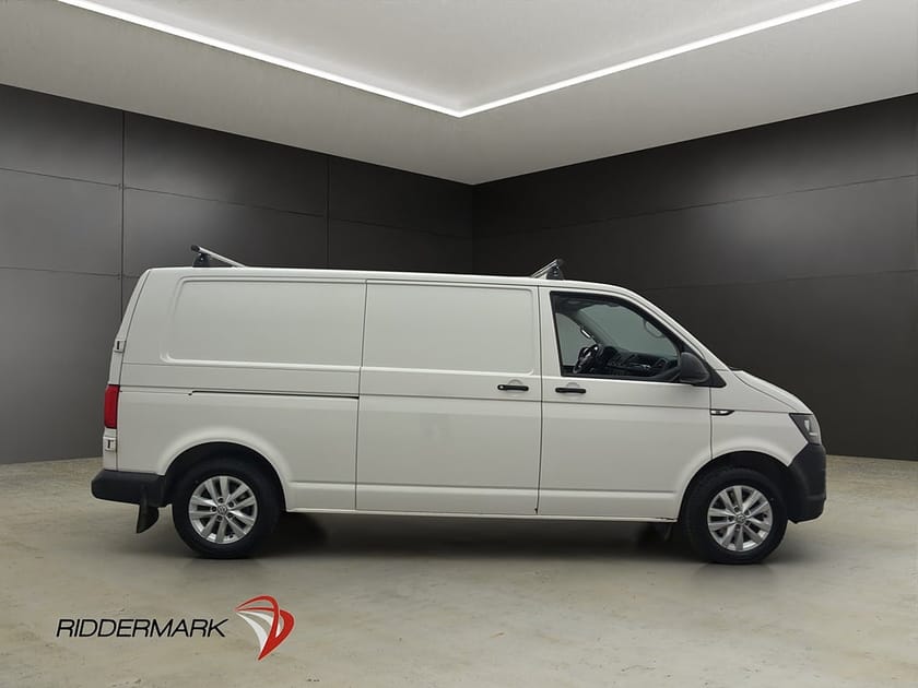 Bild 2 av Volkswagen Transporter L2 Värm PDC Drag V-Inr CARPLAY Moms