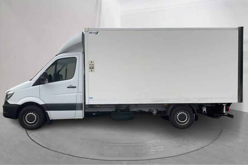 Bild 2 av Mercedes-Benz Sprinter 316 BlueTEC Chassi Cab CDI Volymskåp (163hk)