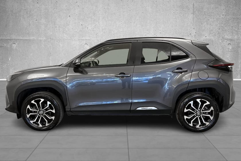 Bilde 2 av Toyota Yaris Cross Hybrid 115 AWD-i 1.5 Active Tech/4x4/automat/KAMPANJEPRIS!/