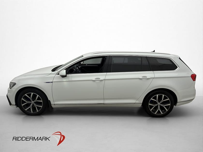 Bild 4 av Volkswagen Passat Sportscombi GTE SC  1.4 TSI 218hk Cockpit Navi P-värm