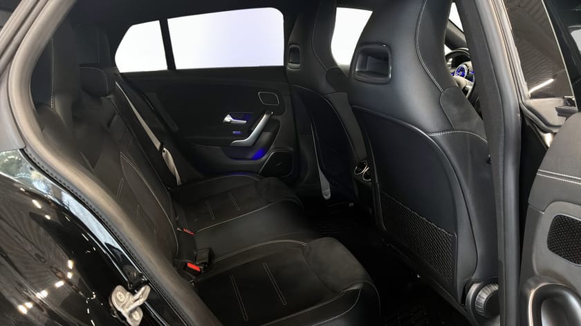 Bild 5 av Mercedes-Benz CLA 250 e Shooting Brake AMG Line Premium Drag B-Kamera Rattvärme