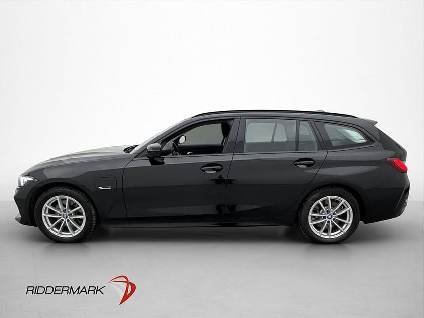 Bild 4 av BMW 330e xDrive Touring 292hk Sensorer Widescreen MOMS