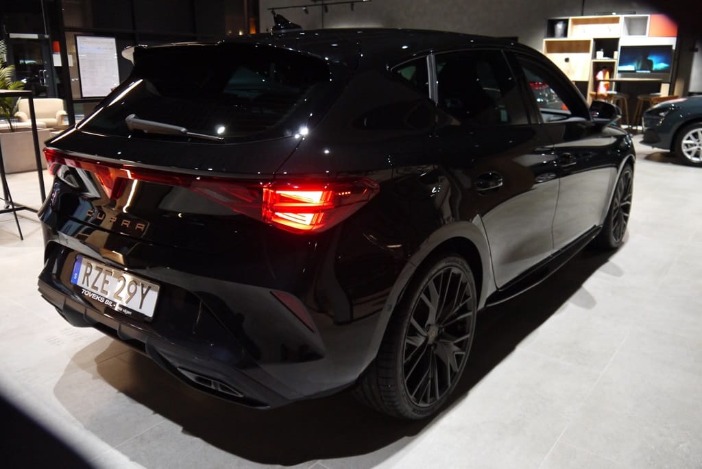 Cupra Leon 1.5 eTSI DSG Sequential, 150hp, 2026