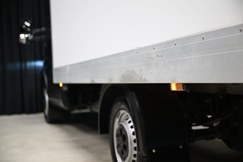 Bild 4 av Iveco Daily 35-140 Chassi Cab 136HK Automat|Volymskåp|Bakgavellyft|Kylbil|Lågmil|Moms