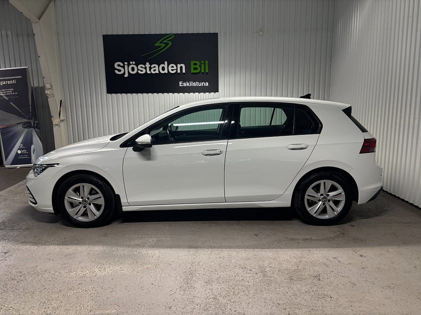 Bild 2 av Volkswagen Golf 1.5 TSI ACT OPF Base Cockpit/M-Värme/Rattvärme