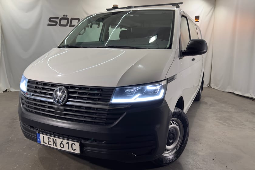 Bild 2 av Volkswagen Transporter Kombi T32 2.0 TDI 4M DRAG VÄRMARE MOMSBIL