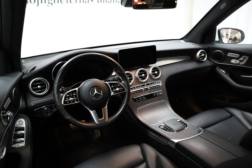 Bild 3 av Mercedes-Benz GLC 300 e 4MATIC