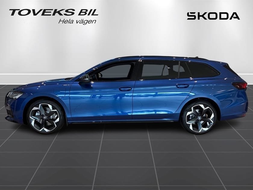 Bild 4 av Škoda Superb iV Kombi COMBI SPORTLINE 1,5 TSI 204 HK 6 VXL DSG