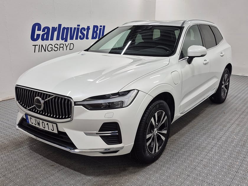 Bild 1 av Volvo XC60 T6 Recharge Core Bright plug in AWD 350HK 4x4 Panorama
