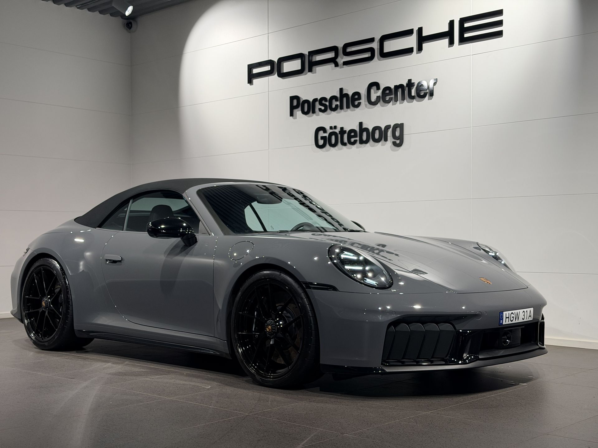 Porsche 911 Carrera 4 GTS Cabriolet 2025, bild 5/10