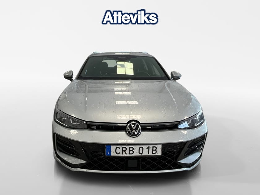 Bild 2 av Volkswagen Passat Variant eHybrid R-Line 272hk *Drag/Keyless/P.värm/IQ*