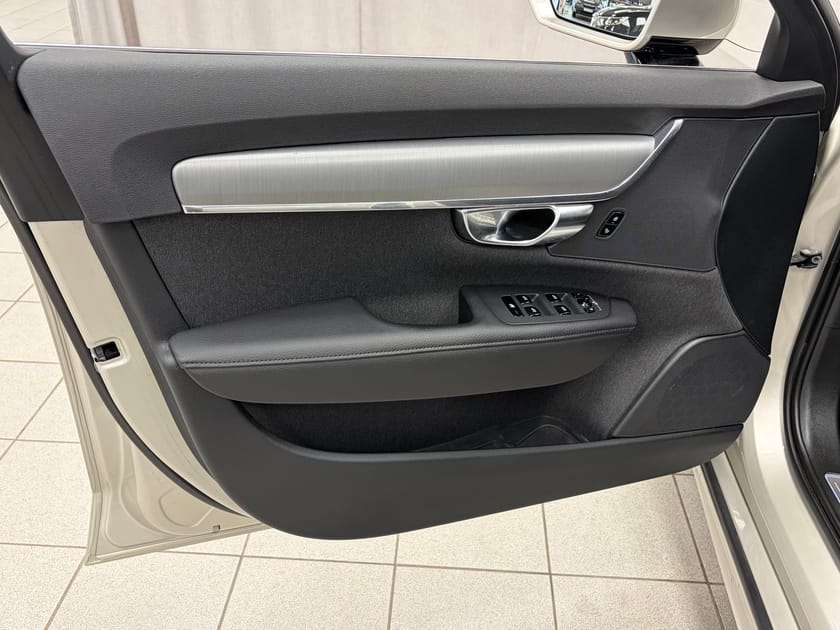 Bild 5 av Volvo V90 D4 Momentum Advanced SE
