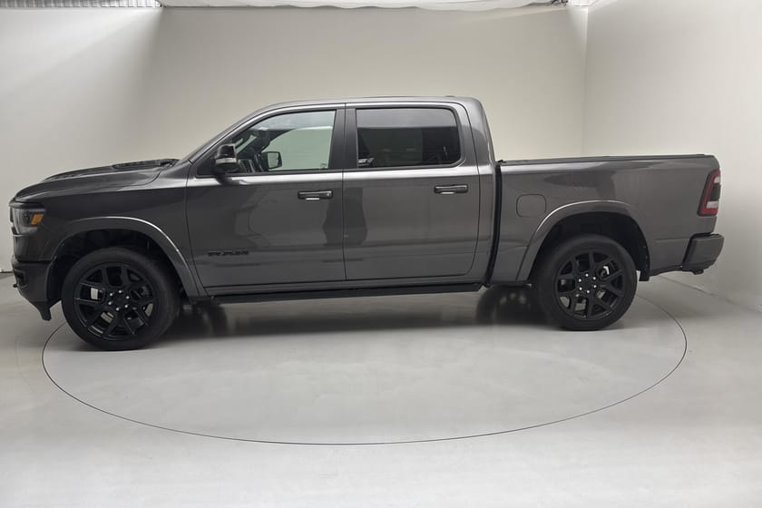 Bild 2 av RAM 1500 Crew Cab 5.7 (395hk) Laramie Night Panorama