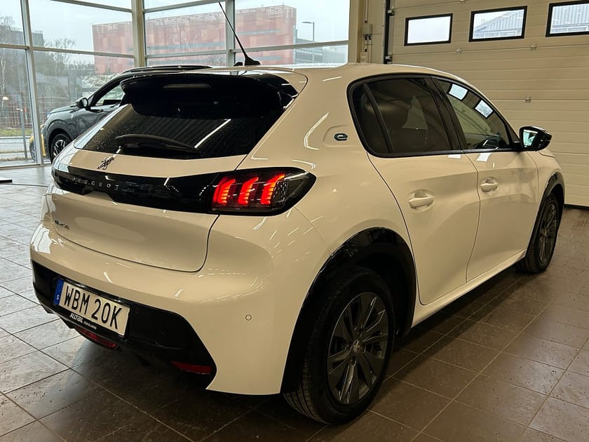 Bild 5 av Peugeot e-208 Allure 50kWh MOMS Kamera/Farthållare