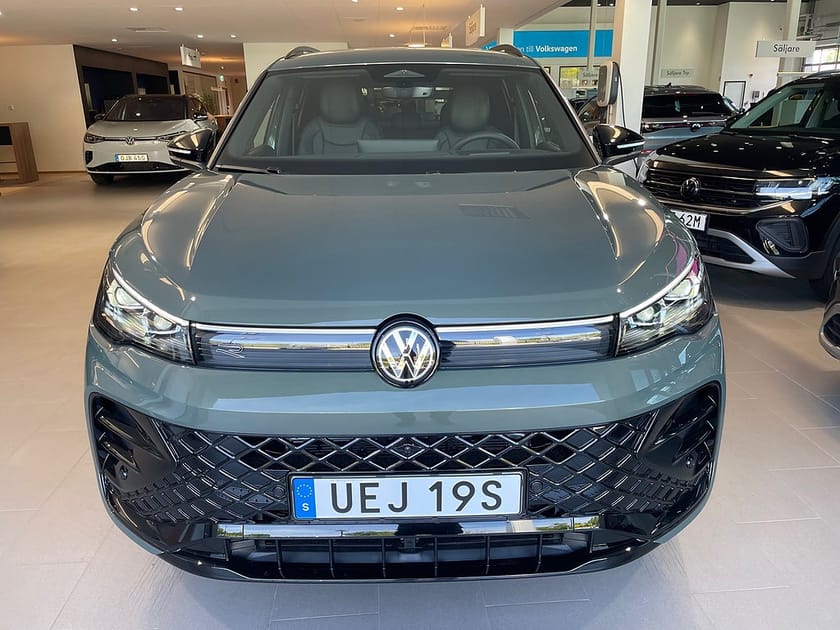 Bild 2 av Volkswagen Tiguan eHybrid R-Line SWE-Edition 3895kr/mån *SUPER DEAL*