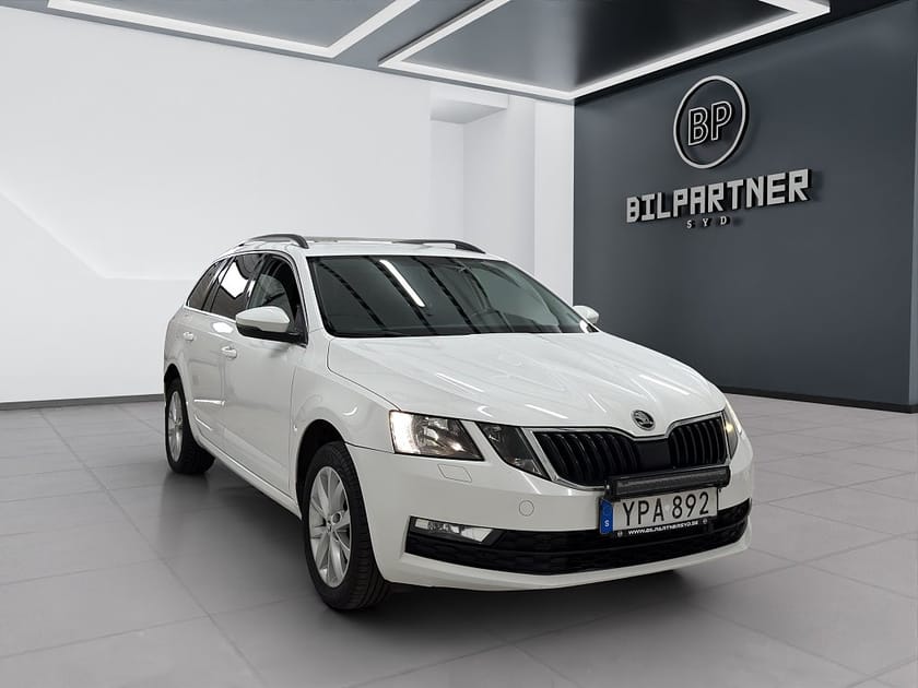 Bild 4 av Škoda Octavia Kombi Skoda 2.0 TDI SCR 4x4 Ambition/Dragkrok