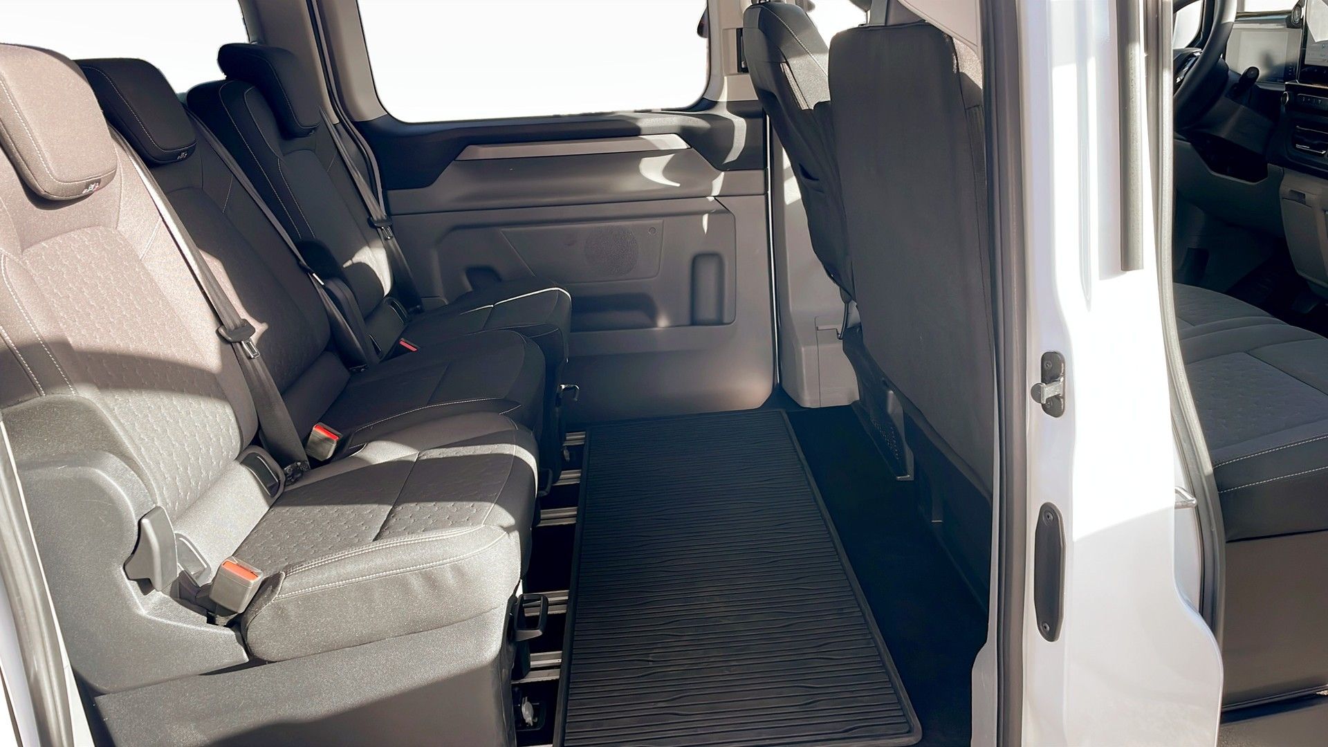 Ford Transit Custom 2.0 EcoBlue 2024, bild 5/9