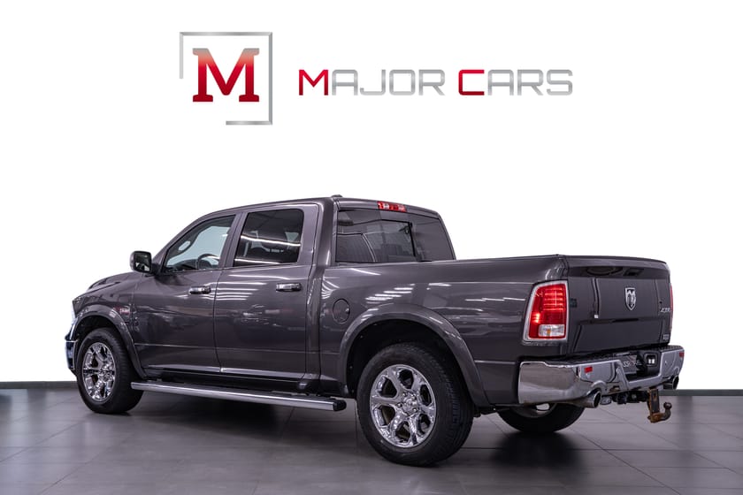 Bild 4 av RAM 1500 Crew Cab 5.7 V8 HEMI 4x4 LARAMIE Luft-F Alpine Drag