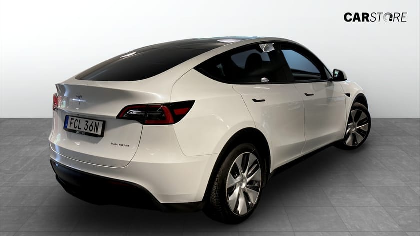 Bild 2 av Tesla Model Y Long Range AWD 514HK DRAG KAMERA PANO NAVI MOMS
