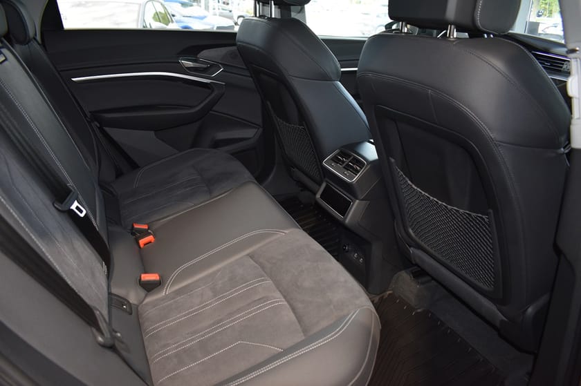 Bild 5 av Audi Q8 55 e-tron quattro 300 kW / 408 HK SELECTION