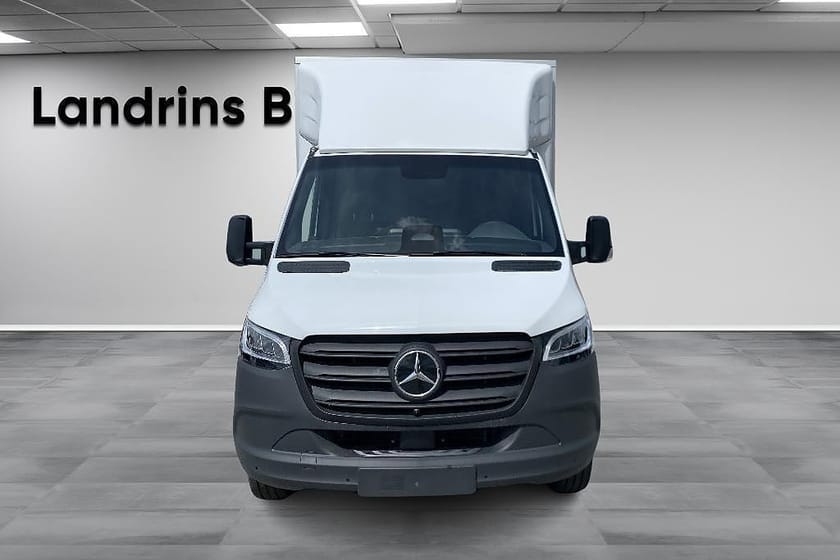 Bild 2 av Mercedes-Benz eSprinter 420 Chassi 81 kWh 113 Volymskåp omgående leverans