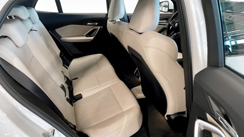 Bild 5 av BMW iX2 xDrive30 xDrive30, 306hk, M-sport|Backkamera|Drag|carplay