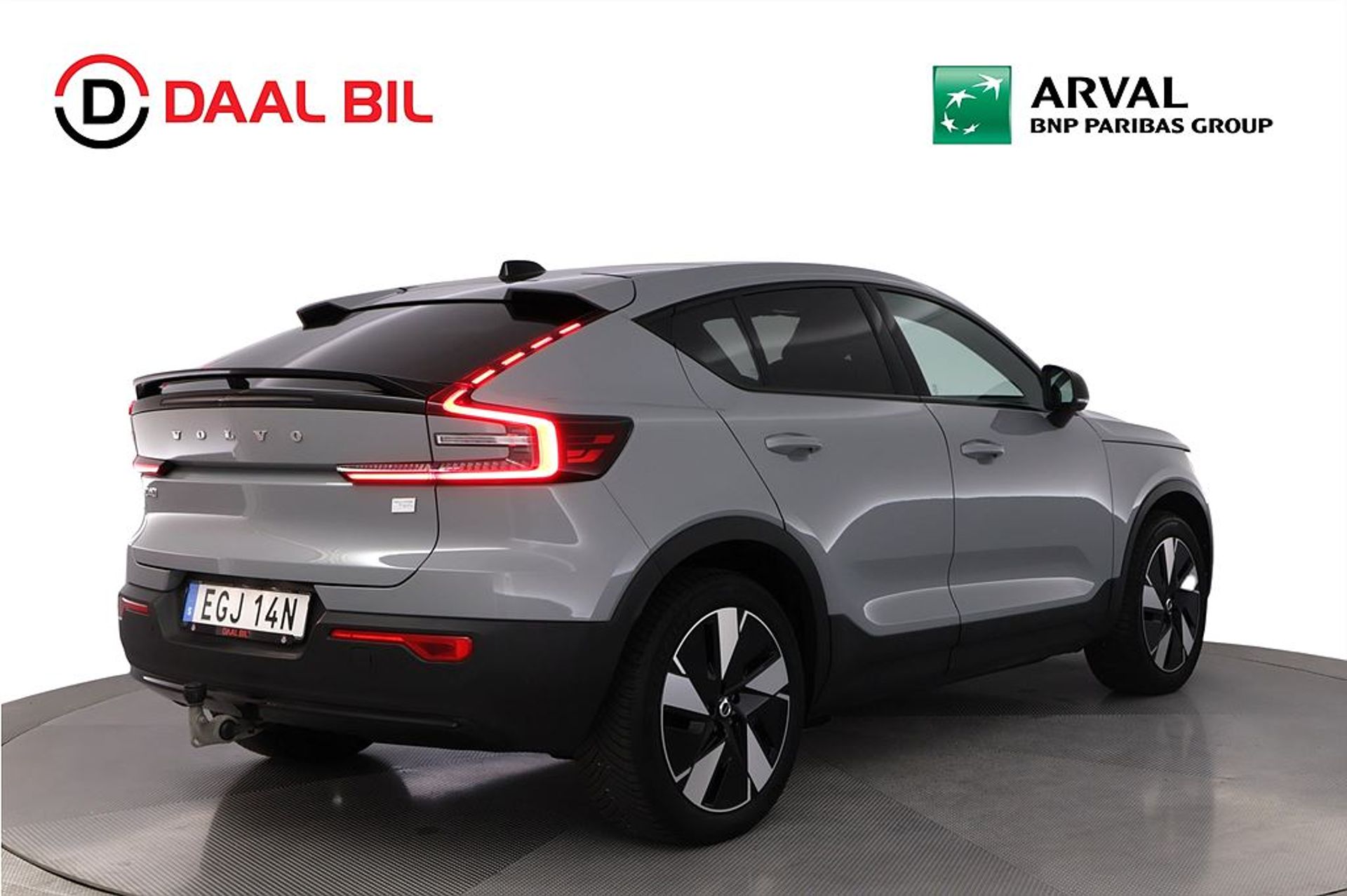 Volvo C40 2024, photo 6/10