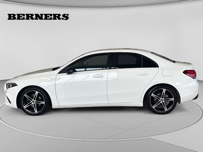 Bild 2 av Mercedes-Benz A 180 Sedan Manuell, 136hk/Base + Progressive Line