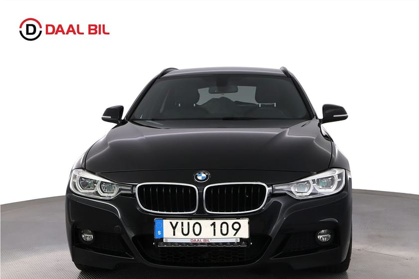 Bild 2 av BMW 330i xDrive Touring 252HK M-SPORT DRAG M-VÄRM NAVI HI-FI
