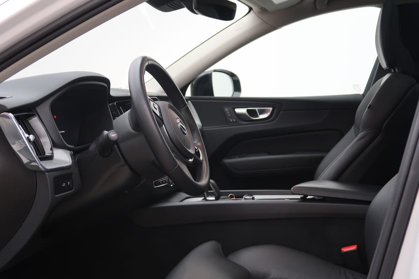 Bild 4 av Volvo XC60 Recharge T6 Plus Dark