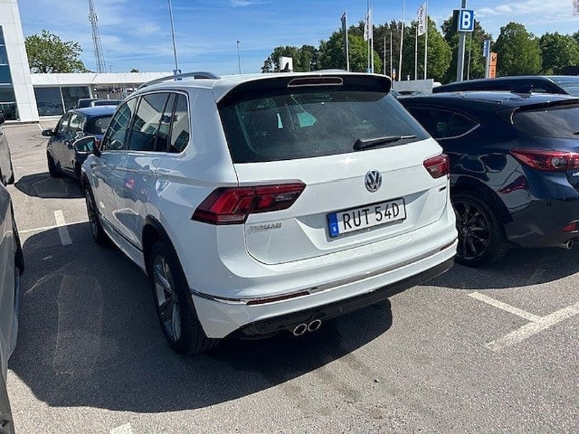 Bild 3 av Volkswagen Tiguan 2.0 TSI OPF 4Motion DSG/Drag /19" Lättmetall / 6698 Mil