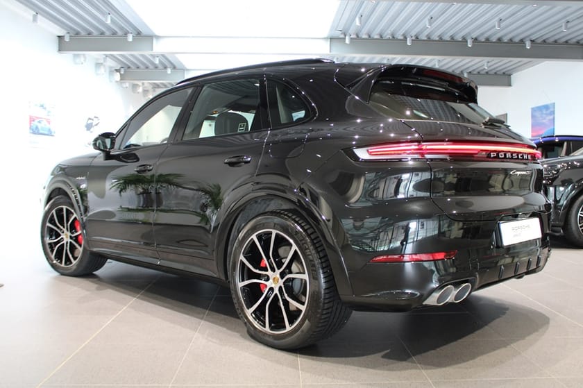 Bild 2 av Porsche Cayenne S E-Hybrid 